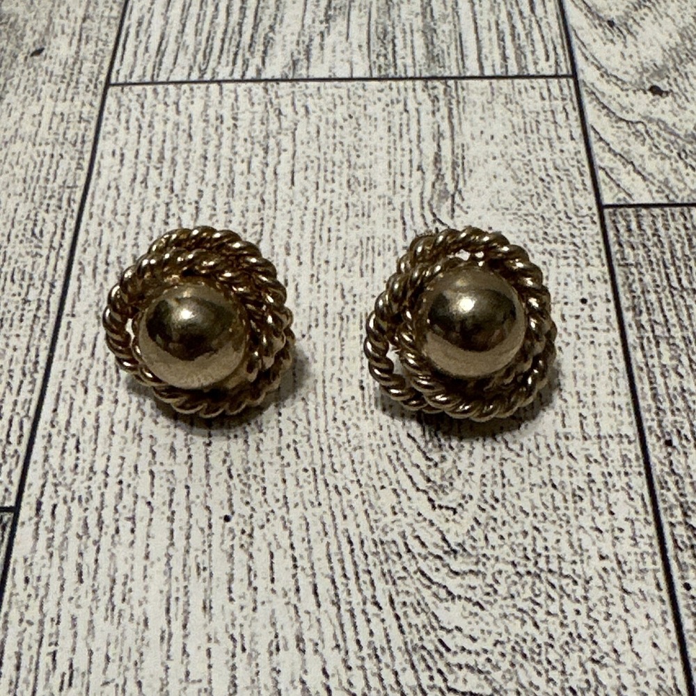 Gold Tone Round Twisted Textured Faux Pearl .75" Screw Back Earrings Vintage